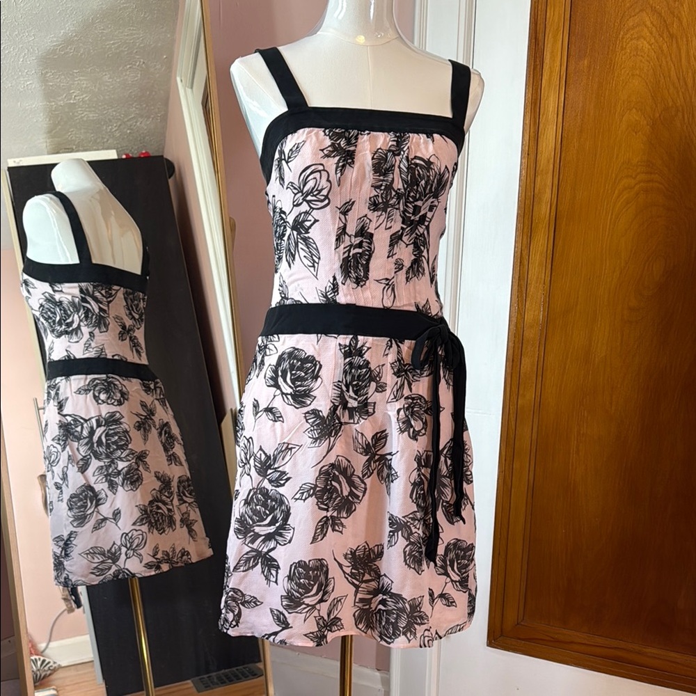 LOFT Pink and Black dress. with black straps. Square Neck 100% silk side zip